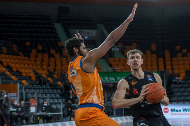 也引发了广 也引发了广