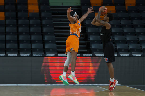 他通过一次 他通过一次